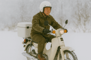 スーパーカブ冬の寒さ対策 完全ガイド｜通勤・通学が劇的に快適になる最強おすすめ装備